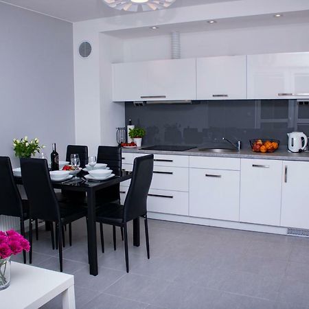 Apartament Z Ogrodkiem Trzęsacz Eksteriør billede