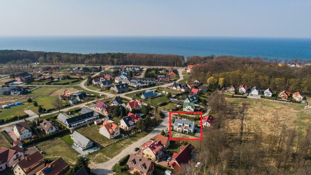 Apartament Z Ogrodkiem Trzęsacz Eksteriør billede